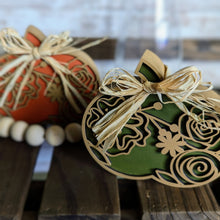 Load image into Gallery viewer, Chunky Pumpkins - Small - Swirl